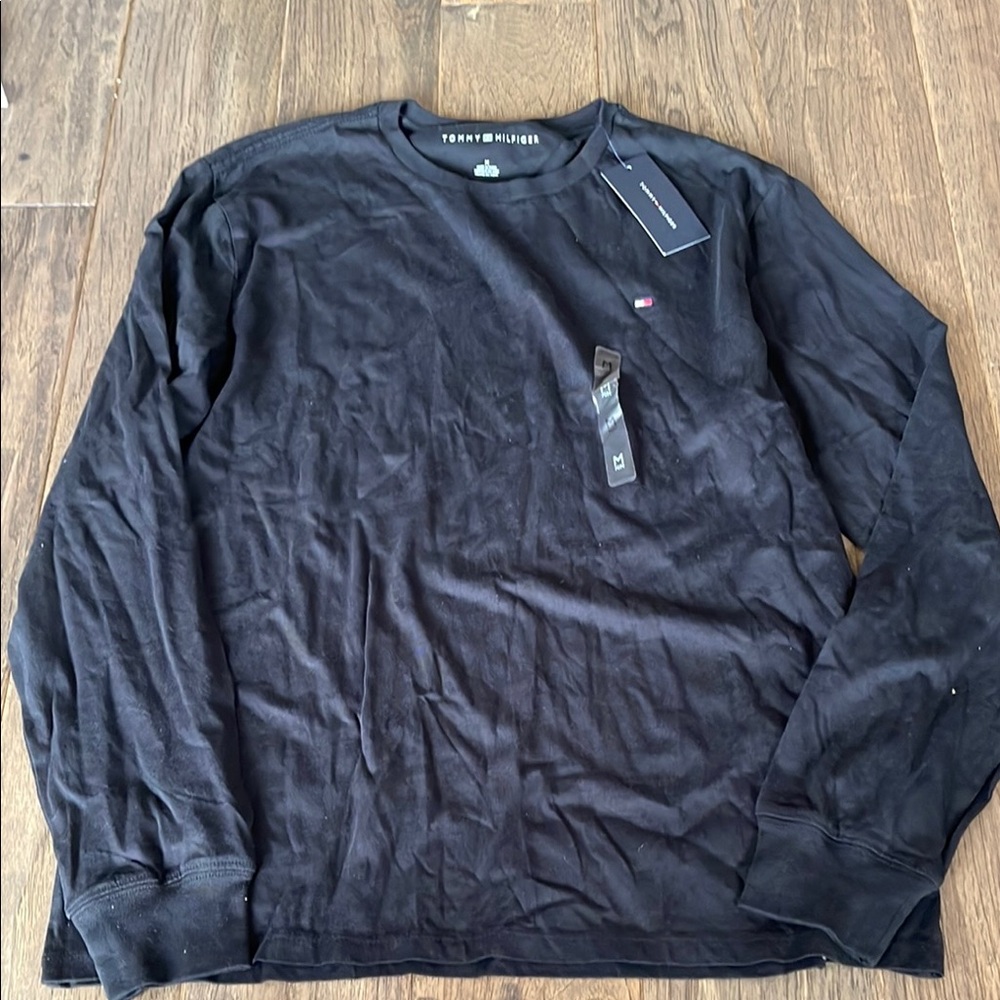 Tommy Hilfiger Men's Classic Black Long Sleeve Tee